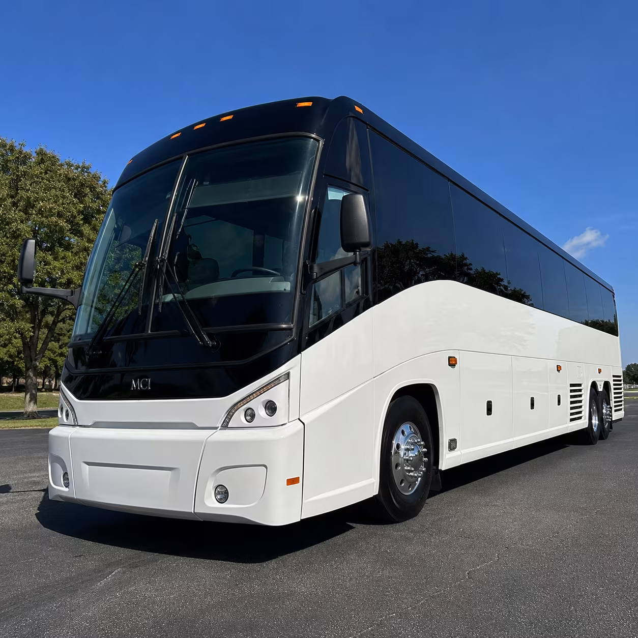 airport transfer buses for corporate groups flying into maf