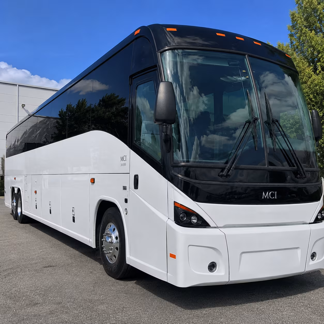 medical center hospital and healthcare campus shuttles