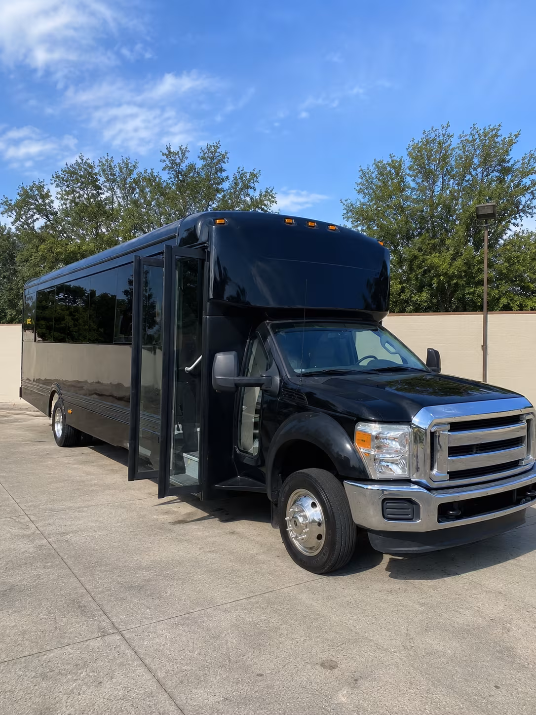 odessa 20 passenger party bus